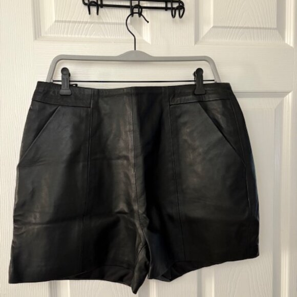 Black Leather shorts Women size XL (100% Leather) - Picture 1 of 3